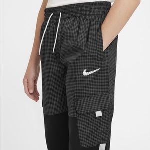 NIKE Boys/Youth Joggers | XL
